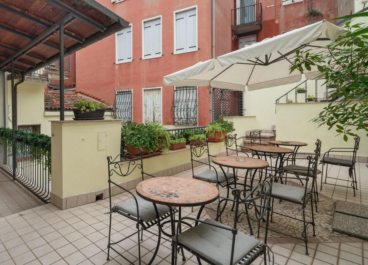 Locanda Herion البندقية بيت ضيافة